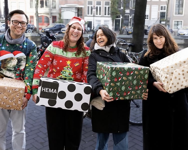 Volunteering Christmas Volunteering Christmas