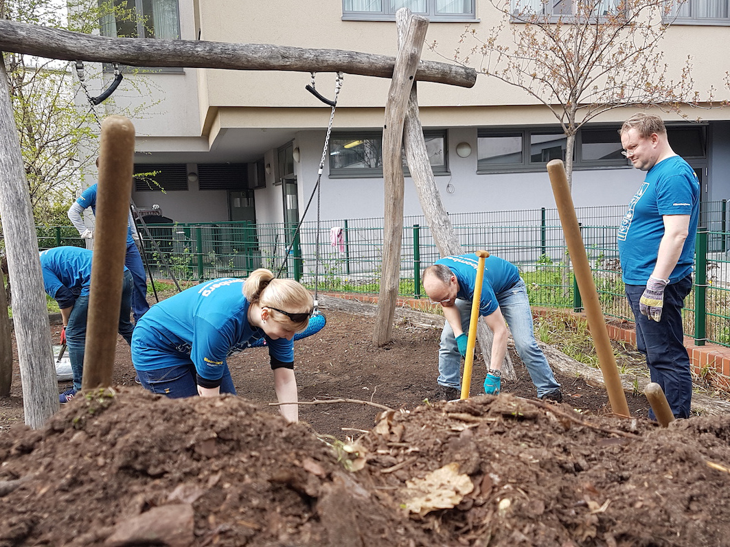 Example: Gardening at an assisted living facility