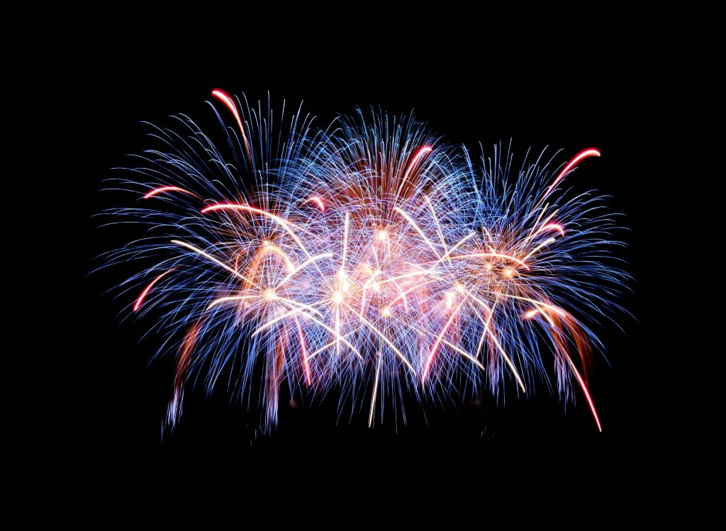 Wir möchten gemeinsam mit Menschen mit Migrationshintergrund picknicken und anschließend das Feuerwerk vor den Herrenhäuser Gärten anschauen.