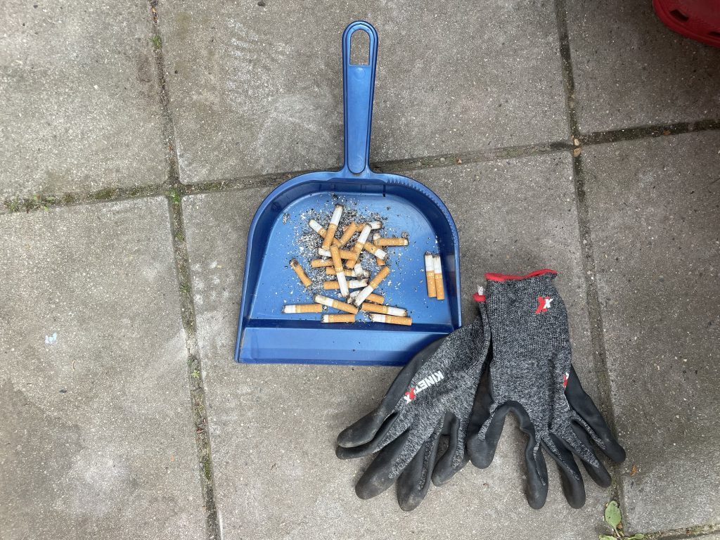 Wir wollen bei diesem Cleanup hauptsächlich Kippen sammeln.