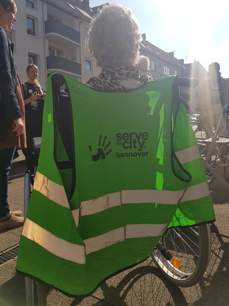 Wir wollen zusammen mit Menschen mit Beeinträchtigungen einer Wohnstätte aus Linden einen Ausflug in den Park der Sinne machen.