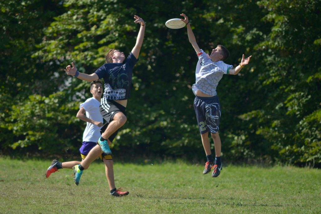 Lust auf Bewegung an der frischen Luft und neue Kontakte? Get Together Ultimate Frisbee verbindet unser Sprachcafé mit einer entspannten Runde Sport!