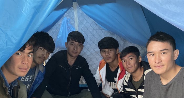 inside-six-minors-one-tent-700x375